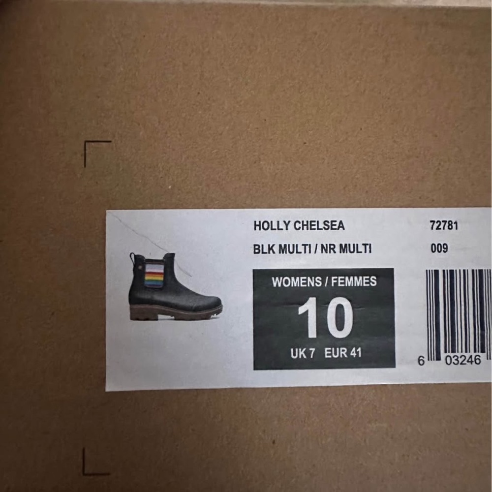 Bogs Holly Chelsea Black Rain Boots with Rainbow Detail - Picture 4 of 4
